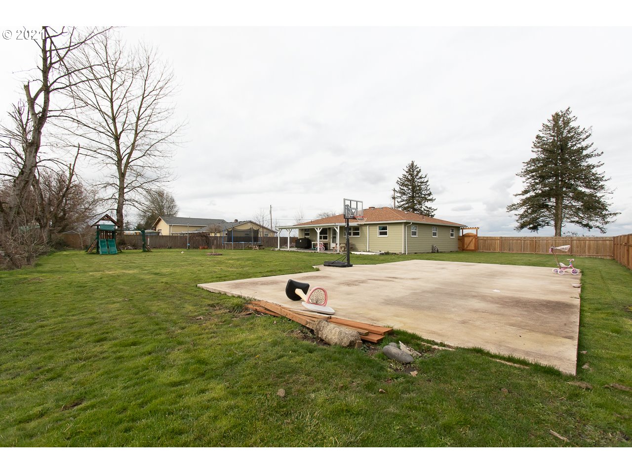 4262 Grand Prairie Road Southeast Albany, OR 97322 - Photo 17 of 29 Gallery Image 17