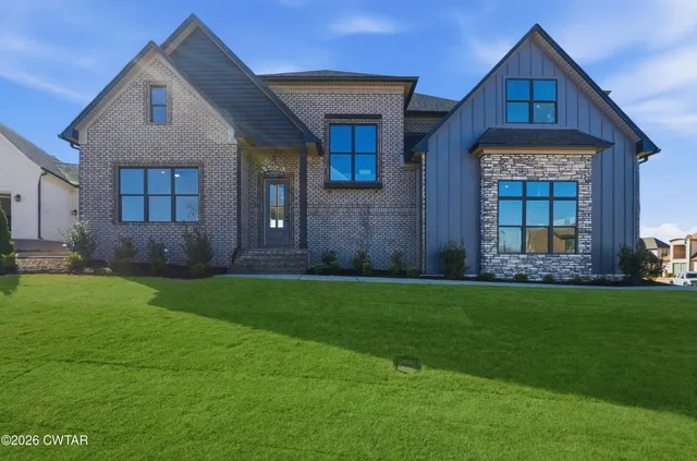$699,900 | 7 Scenic Lk Cove, Jackson, TN 38305