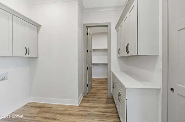 $699,900 | 7 Scenic Lk Cove, Jackson, TN 38305