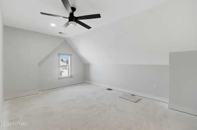 $699,900 | 7 Scenic Lk Cove, Jackson, TN 38305