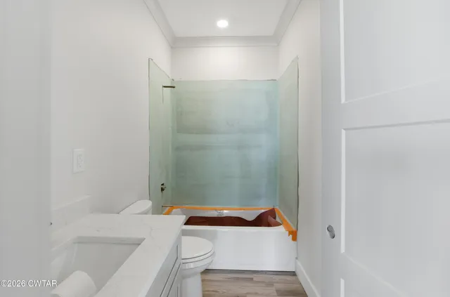 $699,900 | 7 Scenic Lk Cove, Jackson, TN 38305