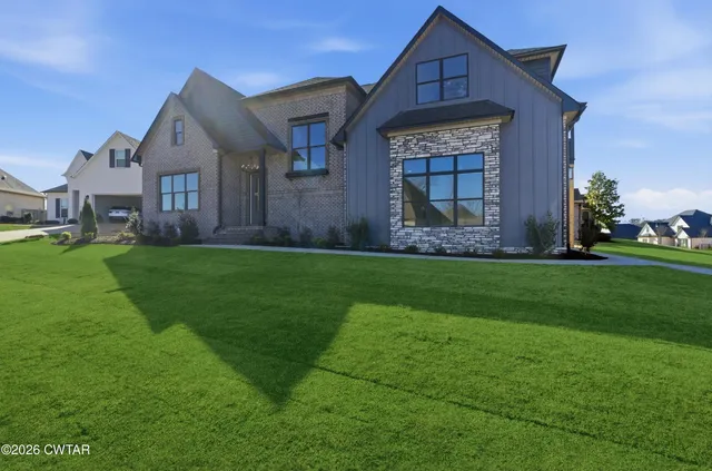 $699,900 | 7 Scenic Lk Cove, Jackson, TN 38305