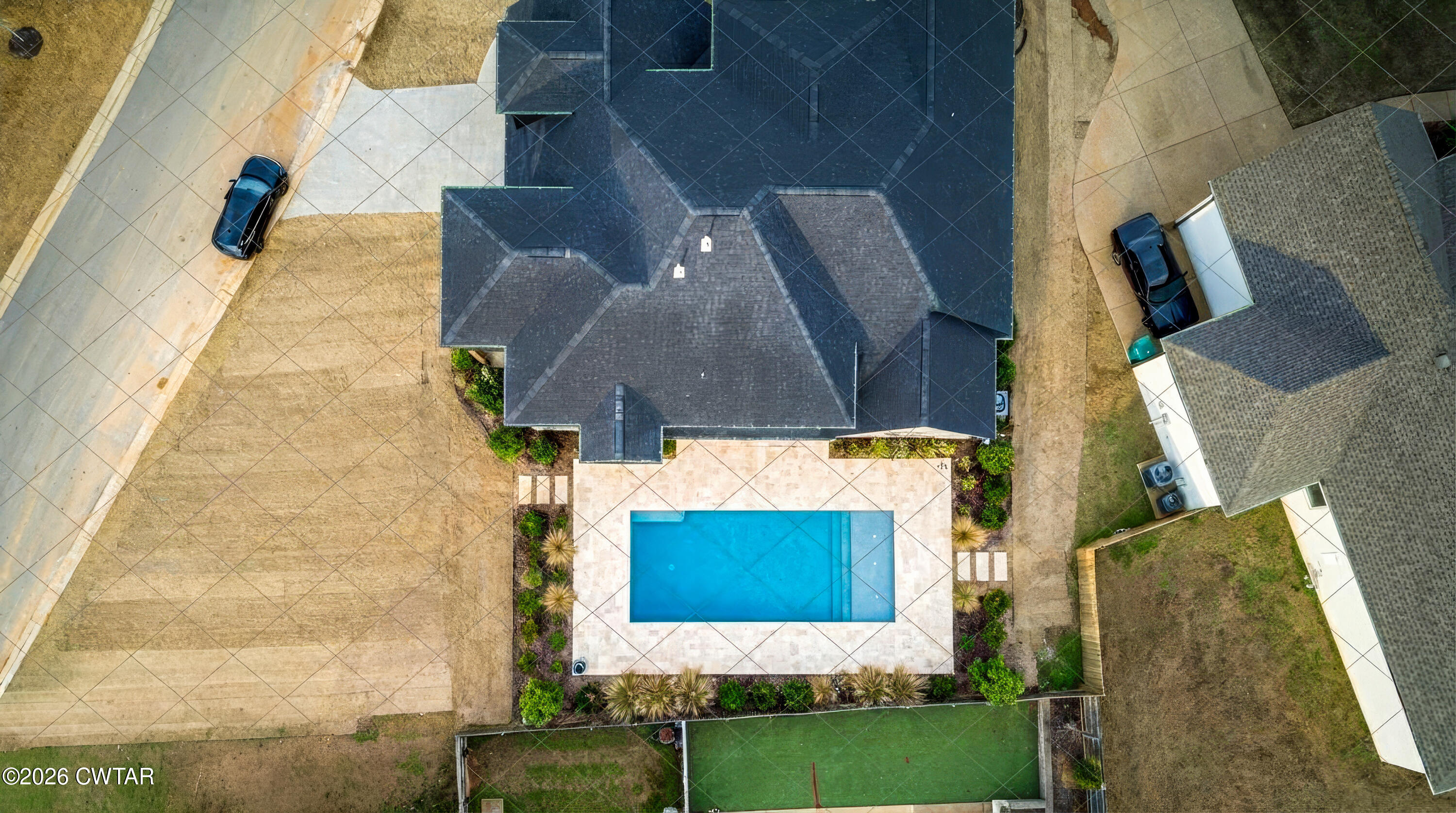 7 Scenic Lk Cove Jackson, TN 38305 - Photo 37 of 37 an aerial view of a house with a yard