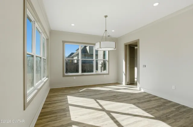 $699,900 | 7 Scenic Lk Cove, Jackson, TN 38305