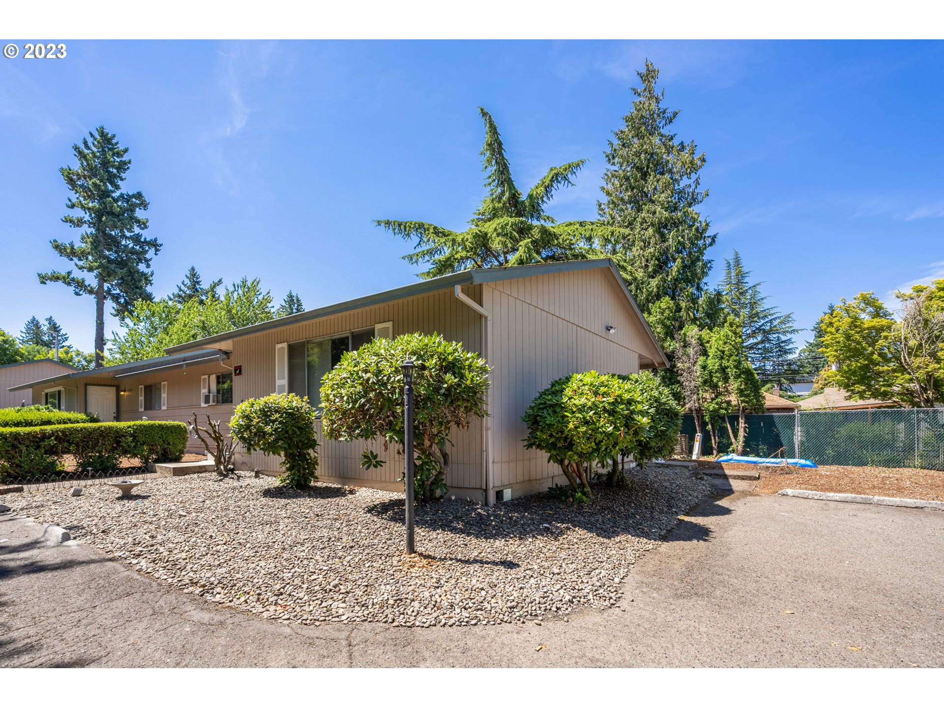12835 Southeast Foster Road Portland, OR 97236 - Photo 2 of 6 Gallery Image 2