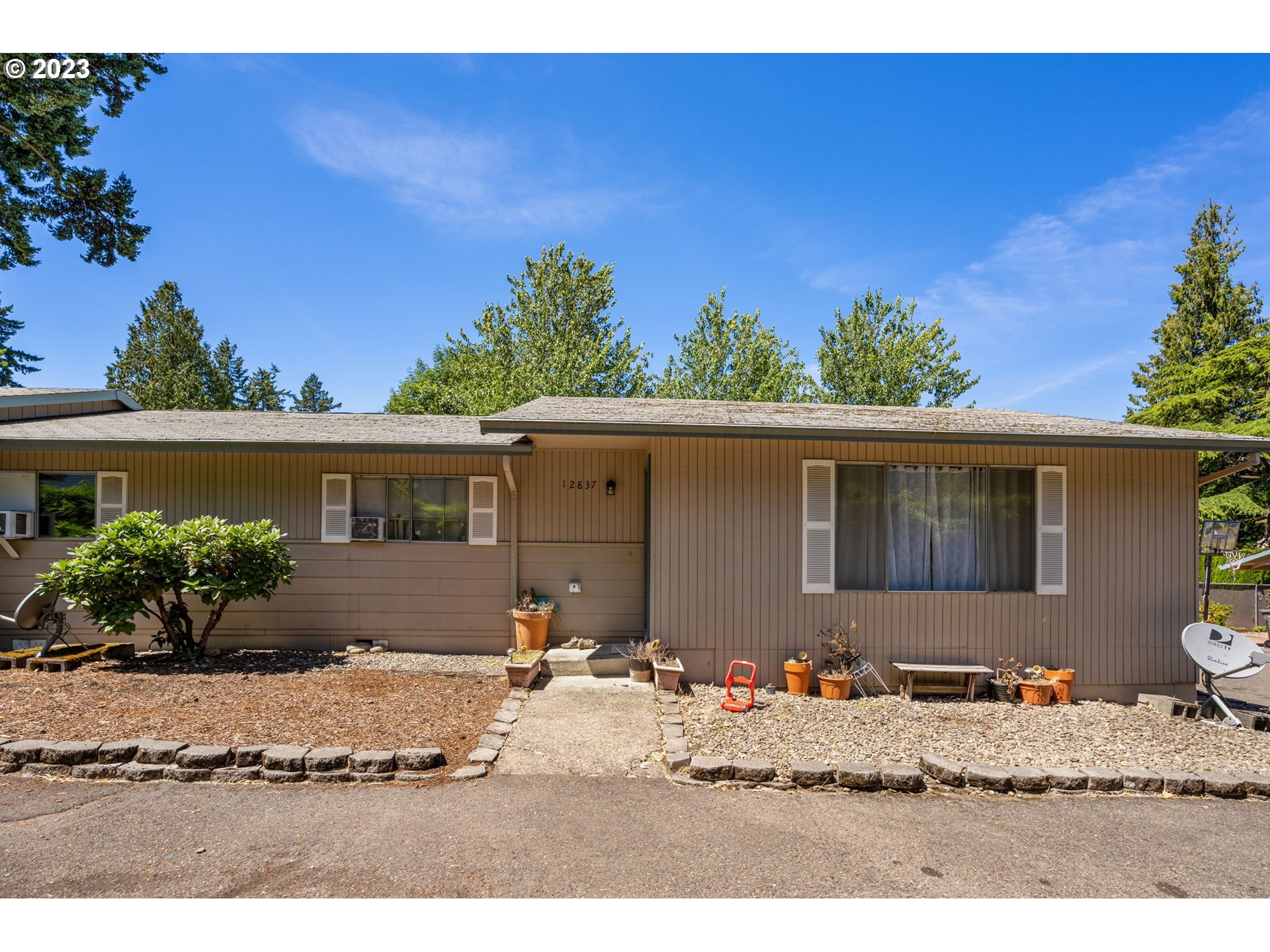 12835 Southeast Foster Road Portland, OR 97236 - Photo 4 of 6 Gallery Image 4