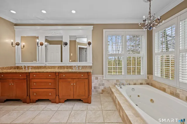 $999,000 | 57 Little Fox Lane, Southbury, CT 06488