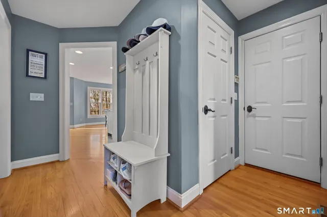 $999,000 | 57 Little Fox Lane, Southbury, CT 06488