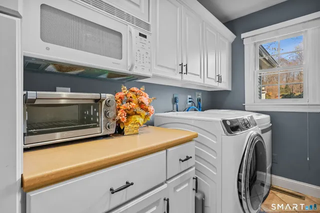 $999,000 | 57 Little Fox Lane, Southbury, CT 06488