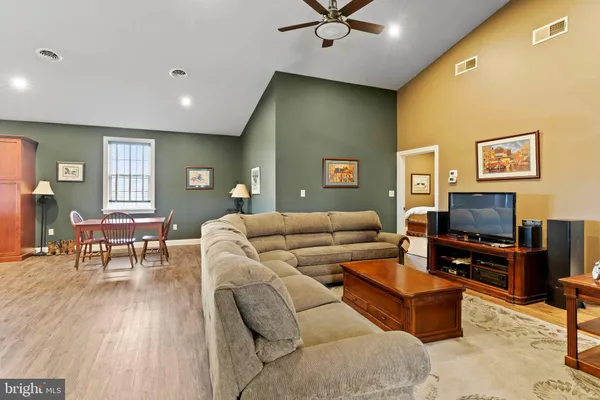 $1,899,900 | 67 East Yellowbreeches Road, Carlisle, PA 17015