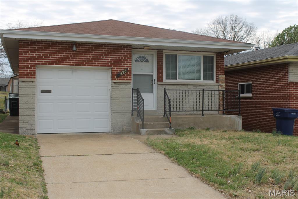 7428 Morgan Ford Road St. Louis, MO 63116 - Photo 1 of 10