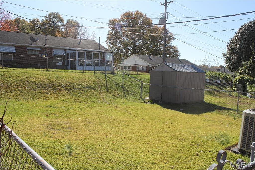 7428 Morgan Ford Road St. Louis, MO 63116 - Photo 9 of 10