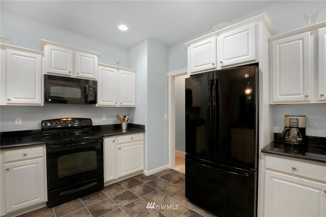 362 Southwest Ragle Court Port Orchard, WA 98367 - Photo 12 of 33 Gallery Image 12
