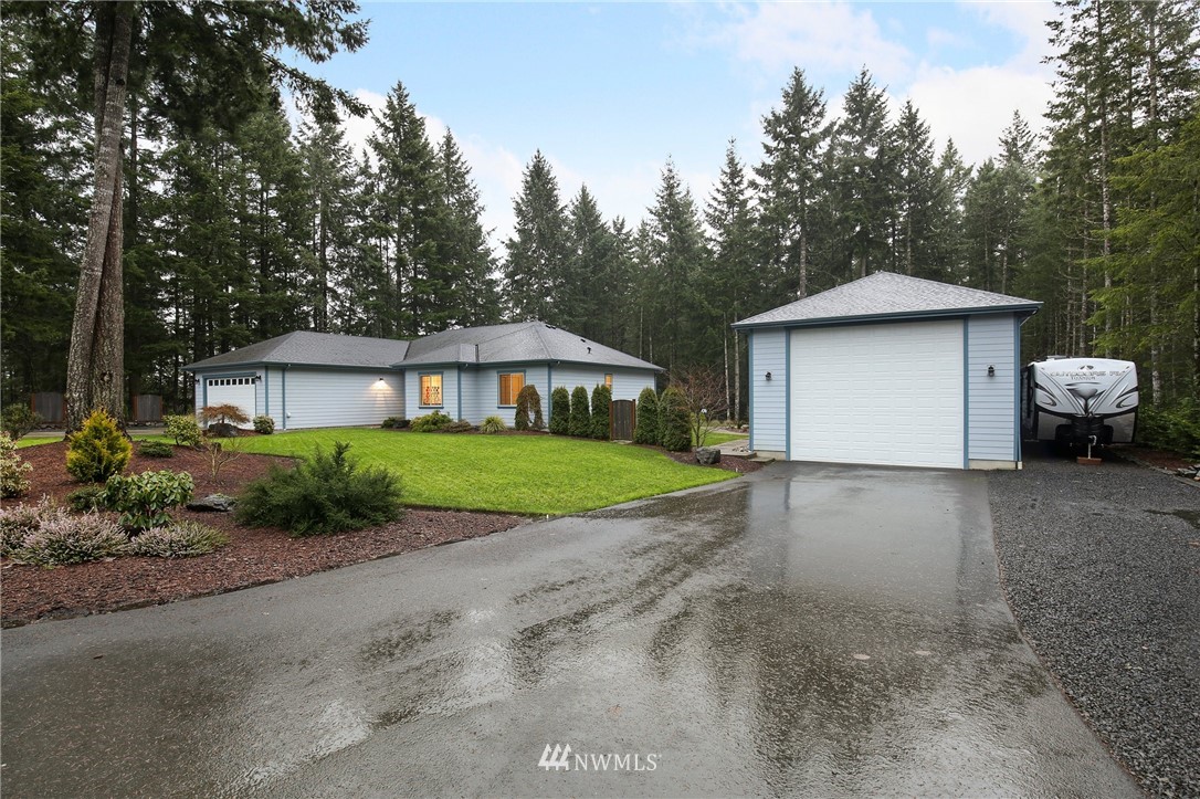 362 Southwest Ragle Court Port Orchard, WA 98367 - Photo 3 of 33 Gallery Image 3