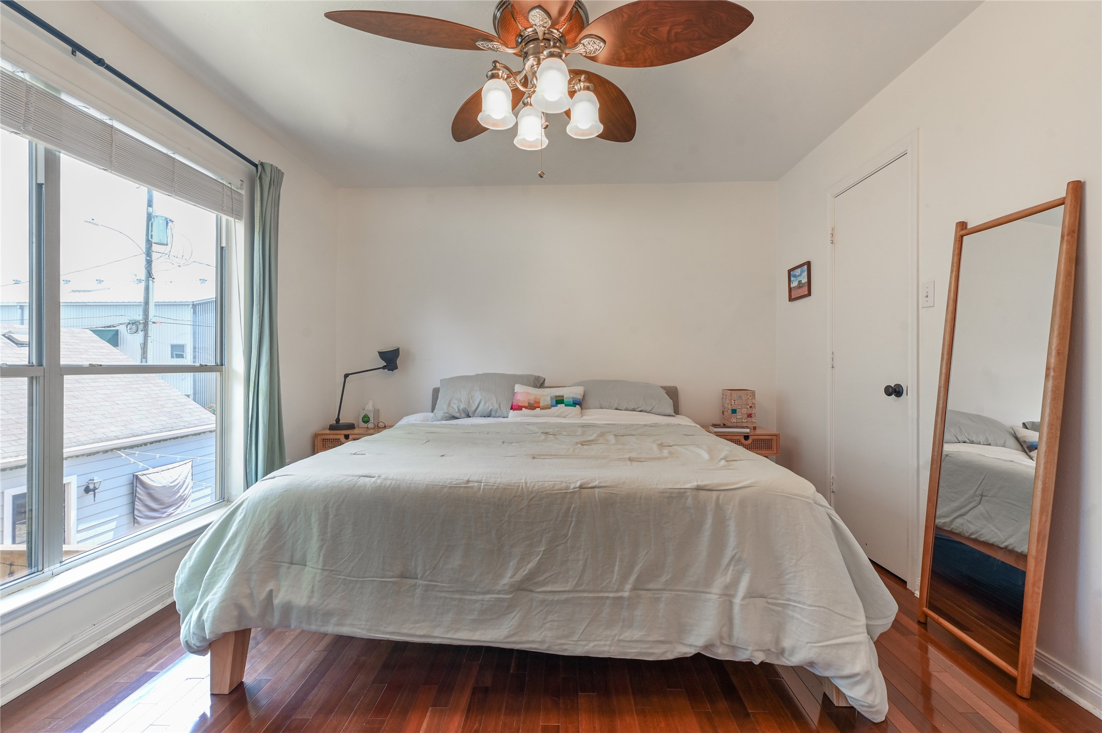 1004 Ruthven Street Houston, TX 77019 - Photo 10 of 29 Gallery Image 10
