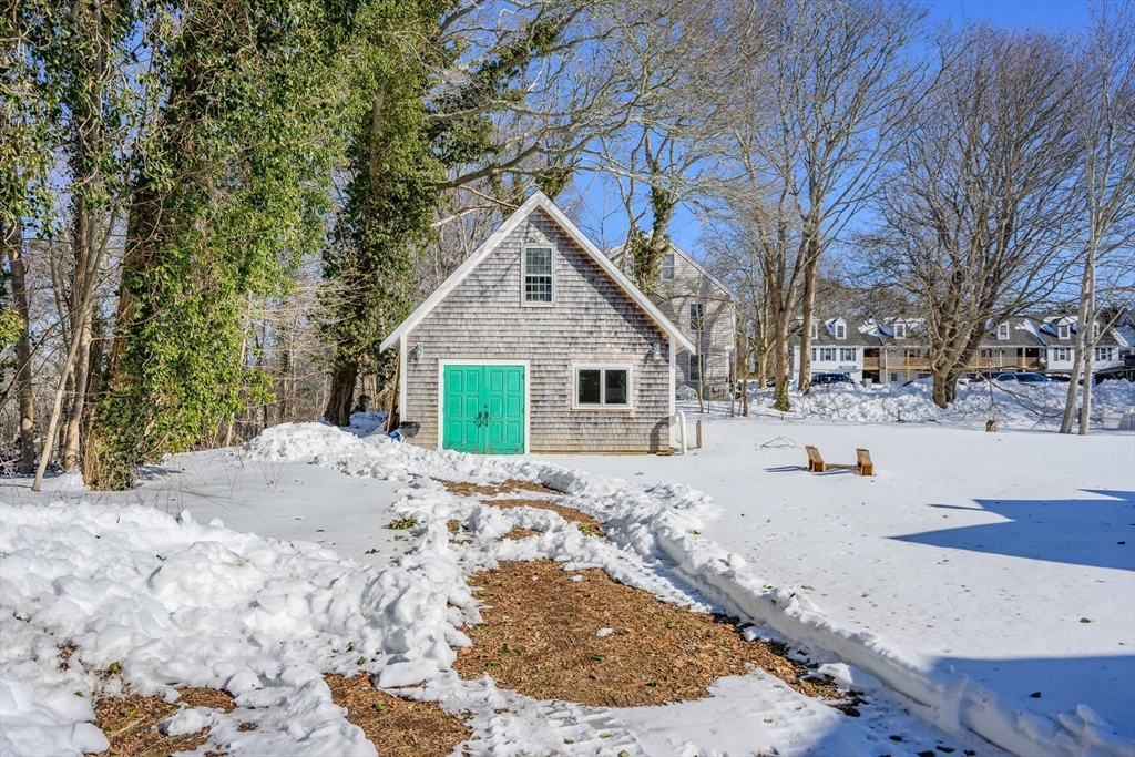 88 Route 6A Orleans, MA 02653 - Photo 18 of 23