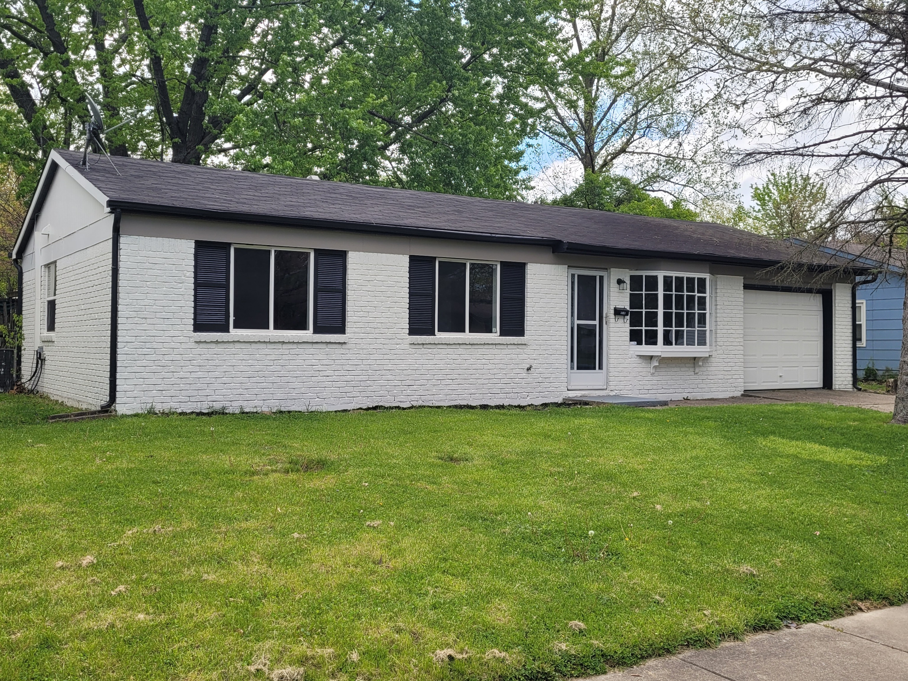 3853 Richelieu Road Indianapolis, IN 46226 - Photo 2 of 24