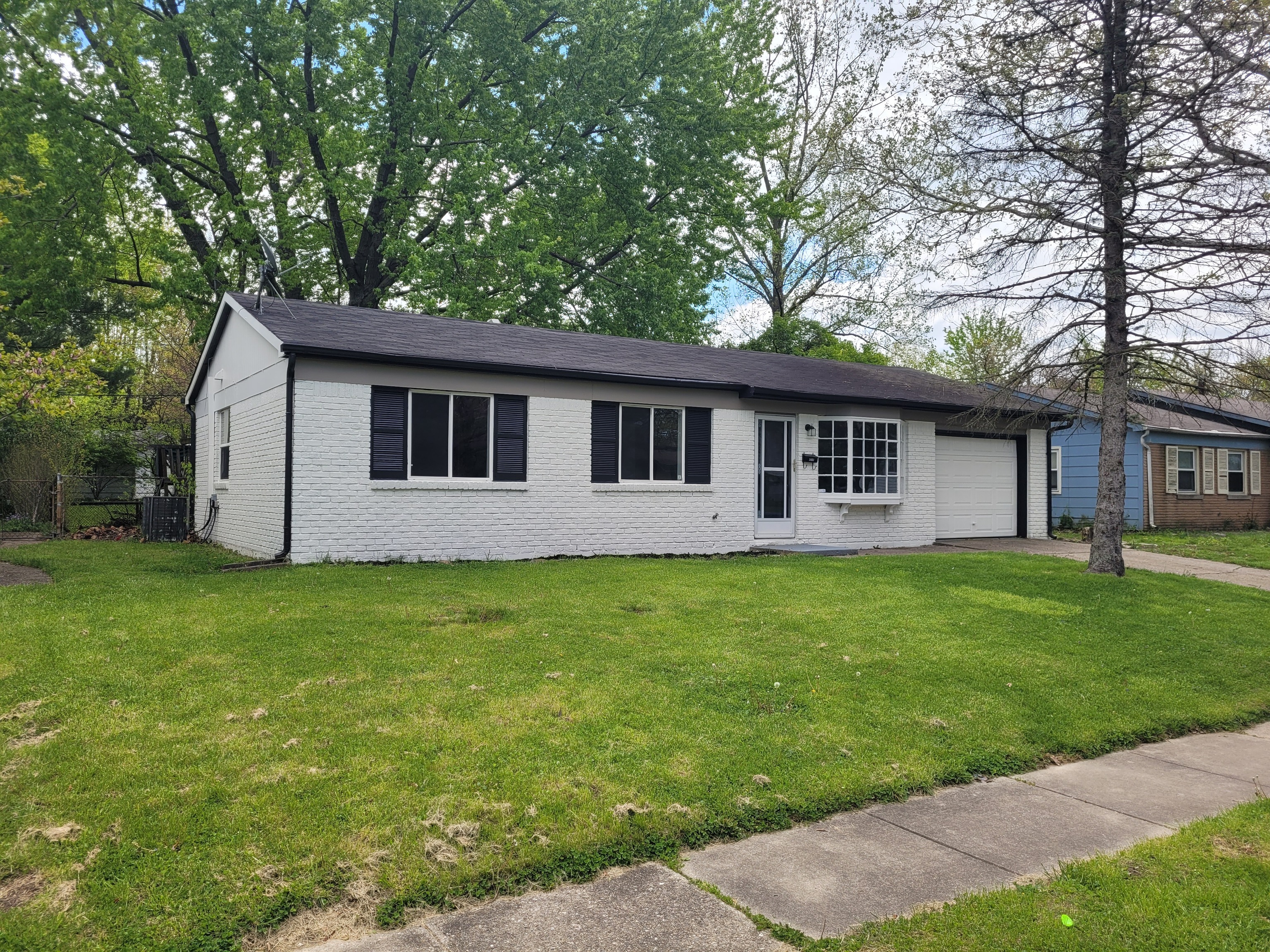 3853 Richelieu Road Indianapolis, IN 46226 - Photo 4 of 24