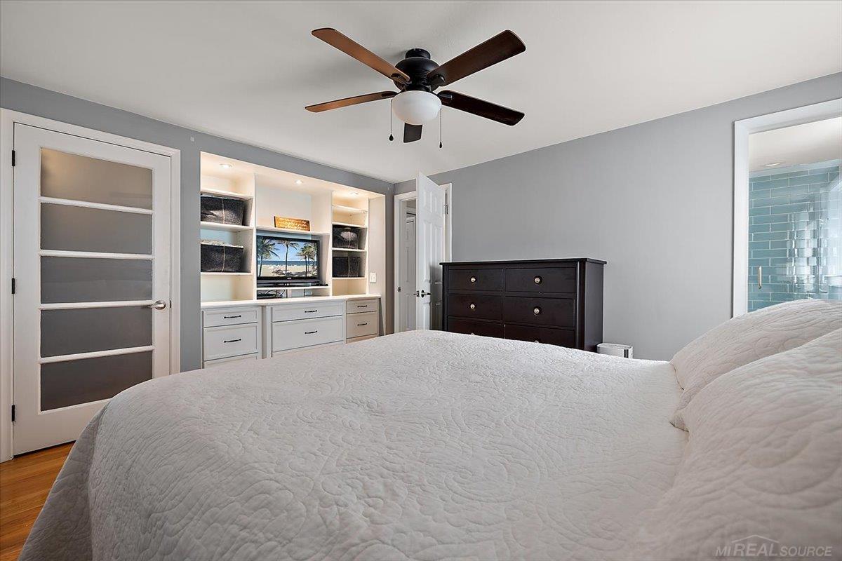 1600 Oxford Road Grosse Pointe, MI 48236 - Photo 20 of 50 50184772-1934f935-7bcf-46d8-ba39-02c2c9b52442.JPG