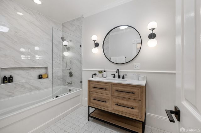 view of living room with furniture and wooden floor