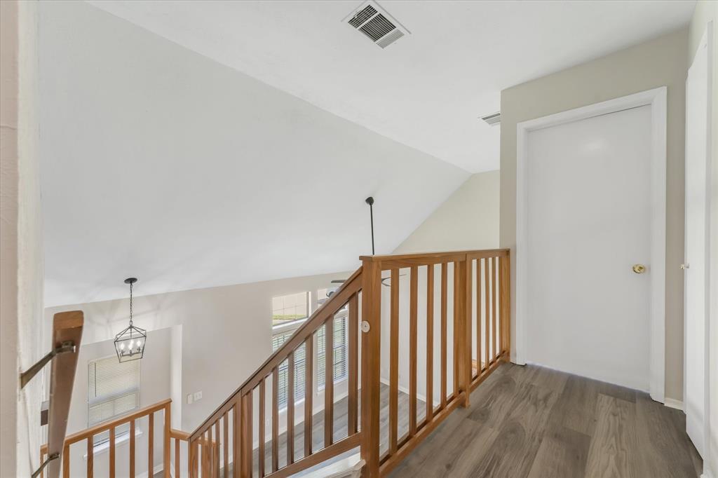 8 Hawthorne Circle Allen, TX 75002 - Photo 17 of 31
