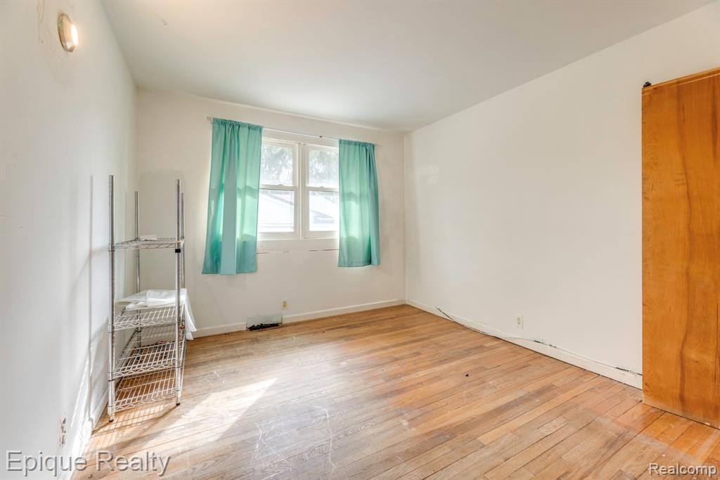 4404 North River Road Fort Gratiot, MI 48059 - Photo 7 of 21 Gallery Image 7