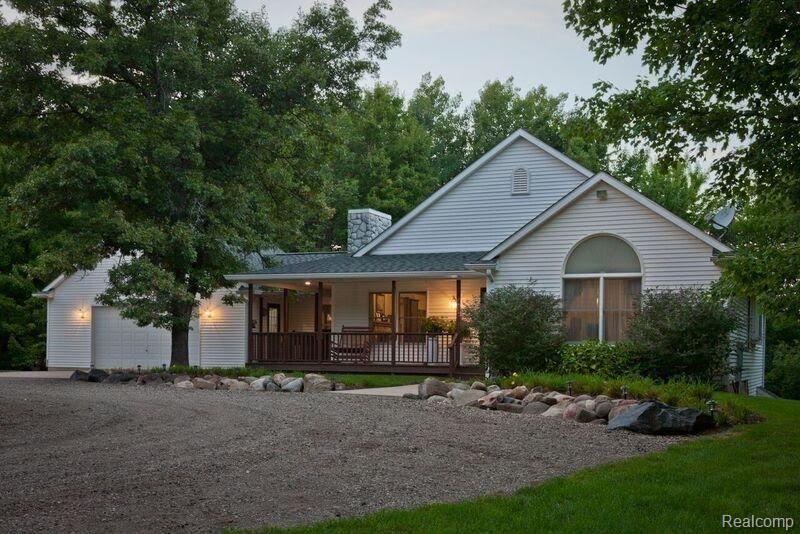 2389 Olds Road Metamora, MI 48455 - Photo 4 of 31 frontdifferent light.jpg