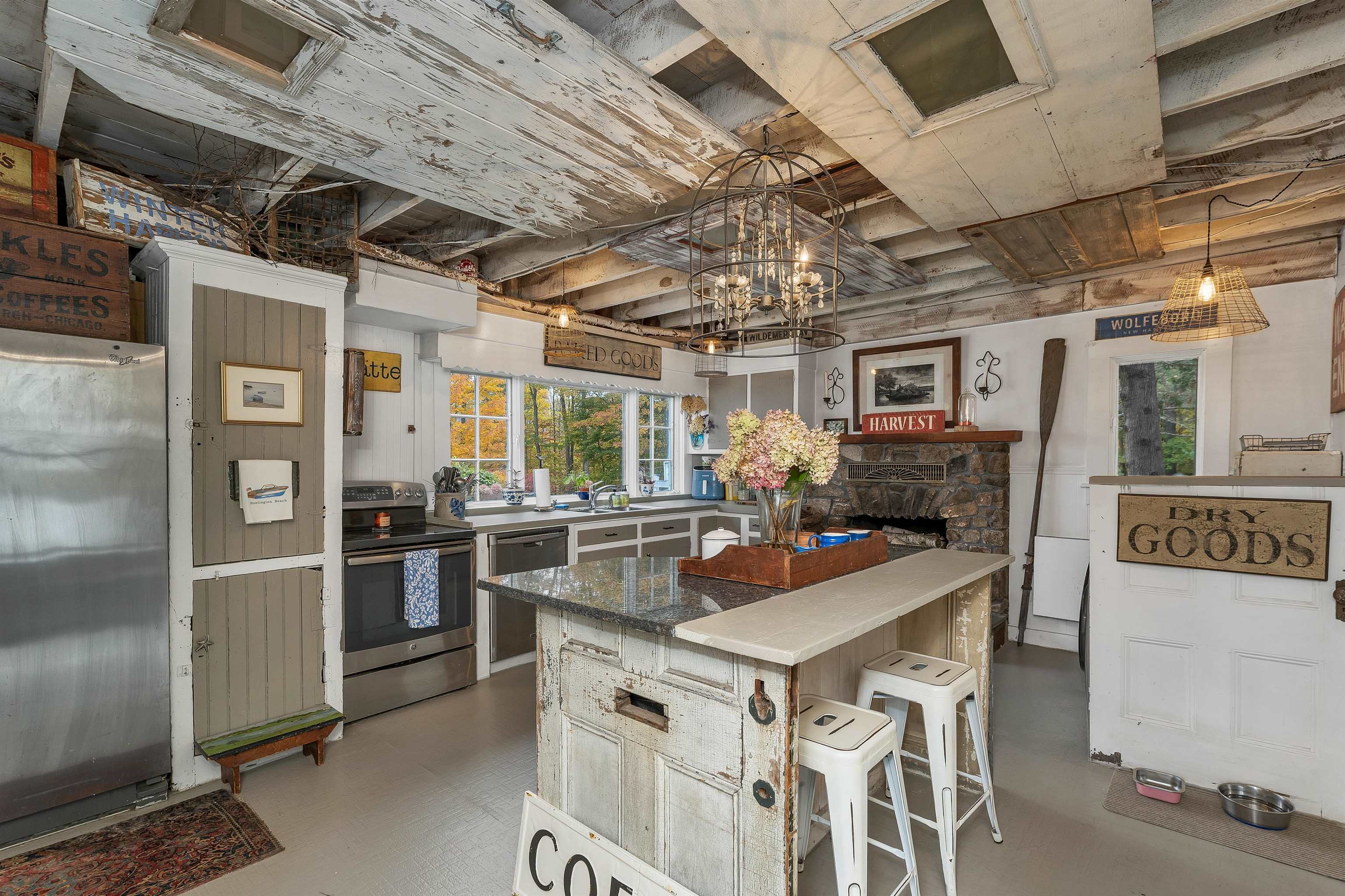 645 North Main Street Wolfeboro, NH 03894 - Photo 14 of 56