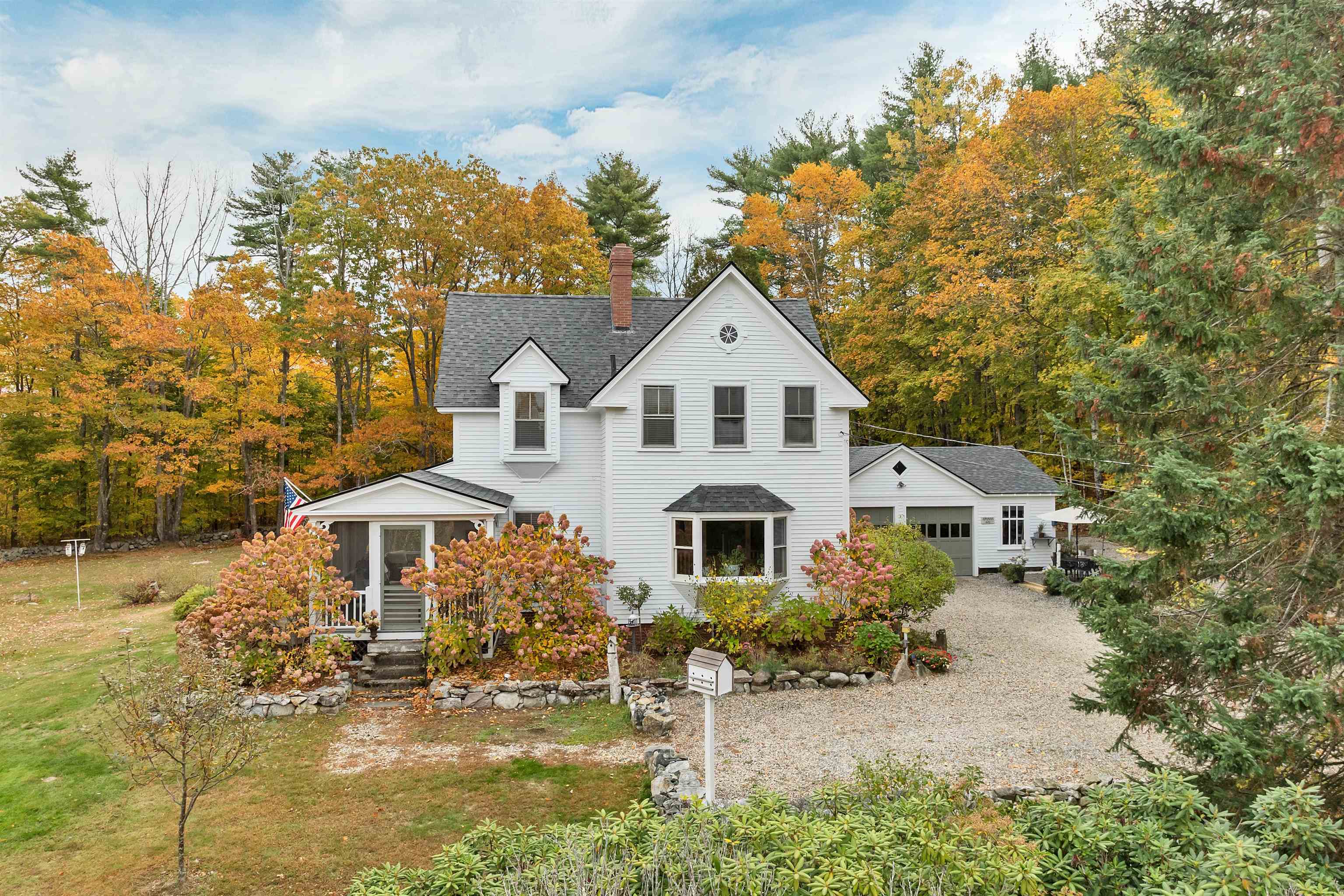 645 North Main Street Wolfeboro, NH 03894 - Photo 2 of 56