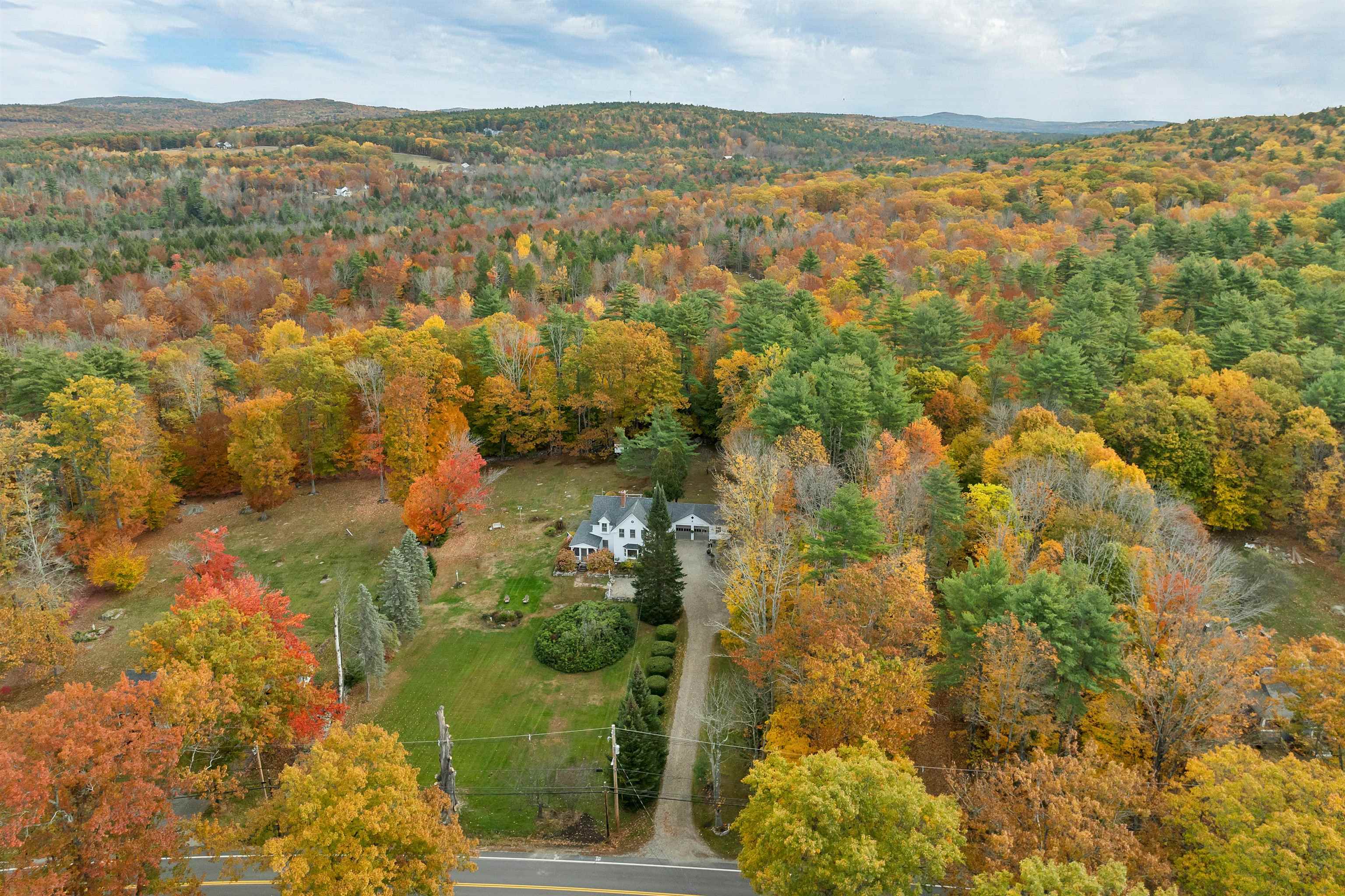 645 North Main Street Wolfeboro, NH 03894 - Photo 6 of 56