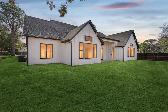 $995,000 | 2638 Evinrude Drive, Grapevine, TX 76051