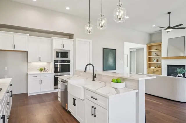 $995,000 | 2638 Evinrude Drive, Grapevine, TX 76051