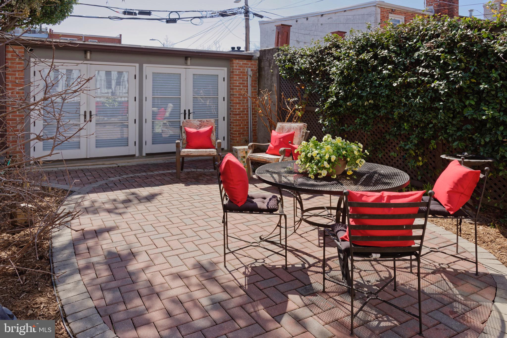 633 A Street Southeast Washington, DC 20003 - Photo 76 of 91 Rear "walled garden oasis"