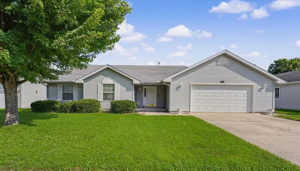 $239,900 | 1117 Ascot Drive, Rantoul, IL 61866
