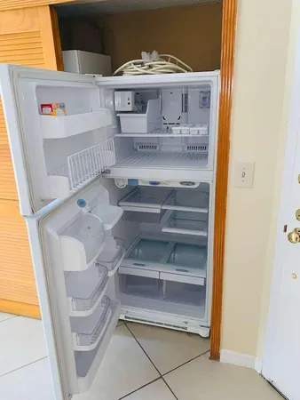 $270,000 | 1750 West 46th Street, Unit 222, Hialeah, FL 33012