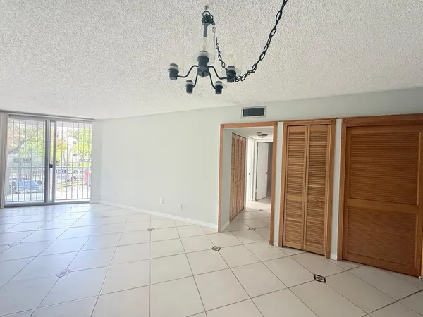 $270,000 | 1750 West 46th Street, Unit 222, Hialeah, FL 33012