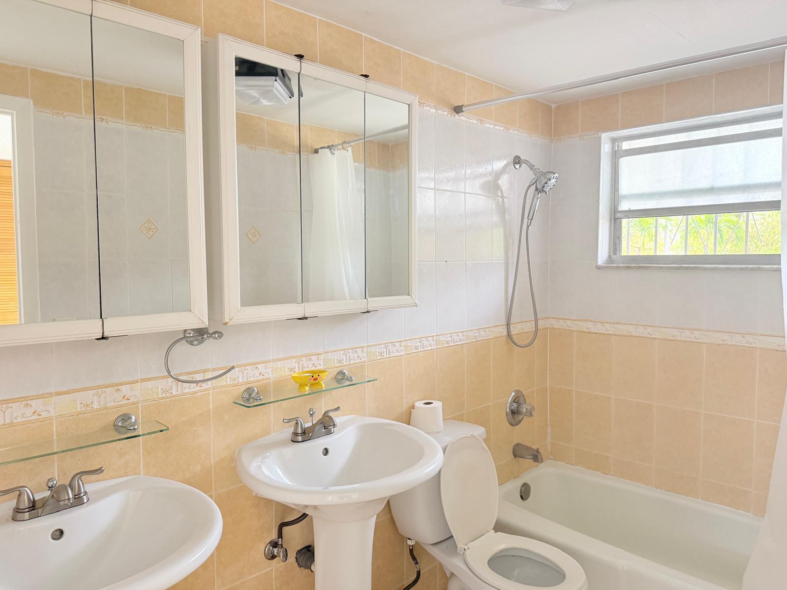 1750 West 46th Street, Unit 222 Hialeah, FL 33012 - Photo 19 of 42 17