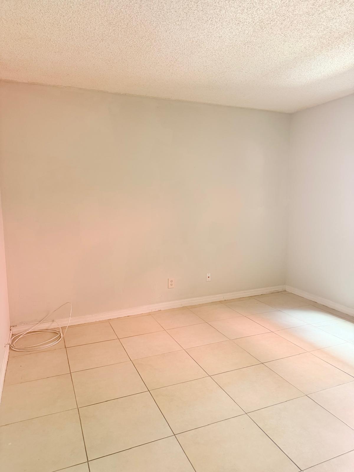 1750 West 46th Street, Unit 222 Hialeah, FL 33012 - Photo 22 of 42 20