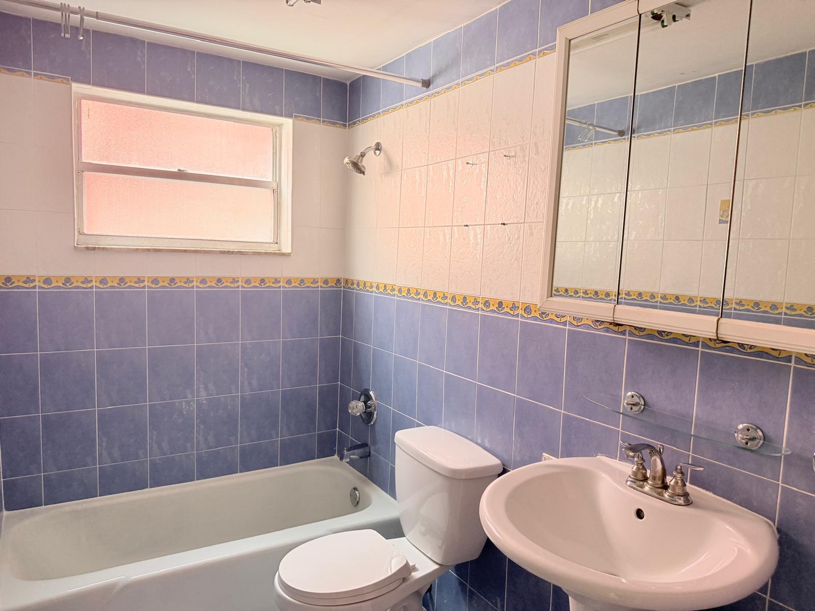 1750 West 46th Street, Unit 222 Hialeah, FL 33012 - Photo 27 of 42 25