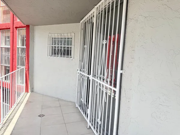 $270,000 | 1750 West 46th Street, Unit 222, Hialeah, FL 33012
