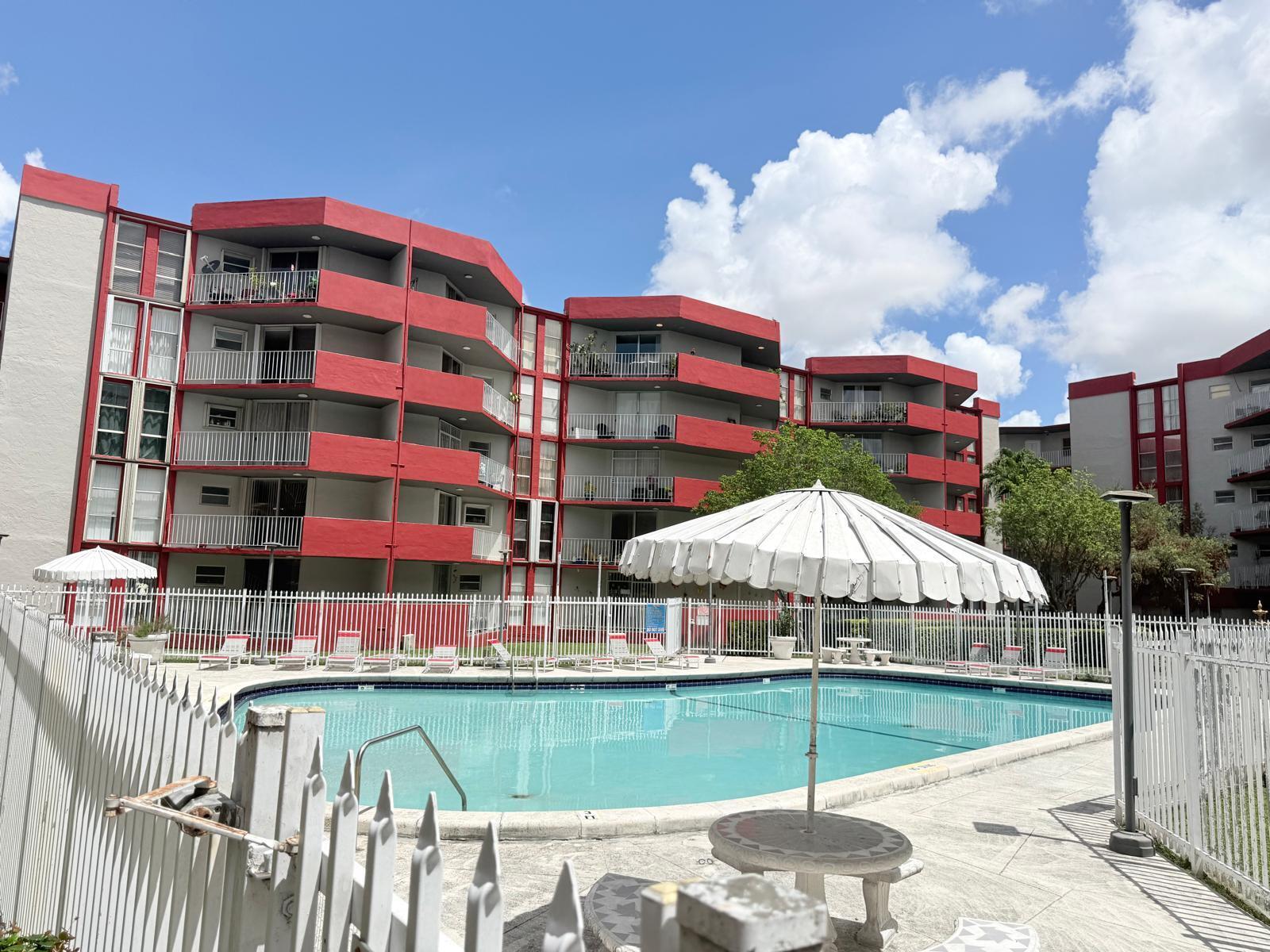 1750 West 46th Street, Unit 222 Hialeah, FL 33012 - Photo 35 of 42 33