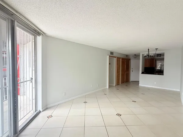 $270,000 | 1750 West 46th Street, Unit 222, Hialeah, FL 33012