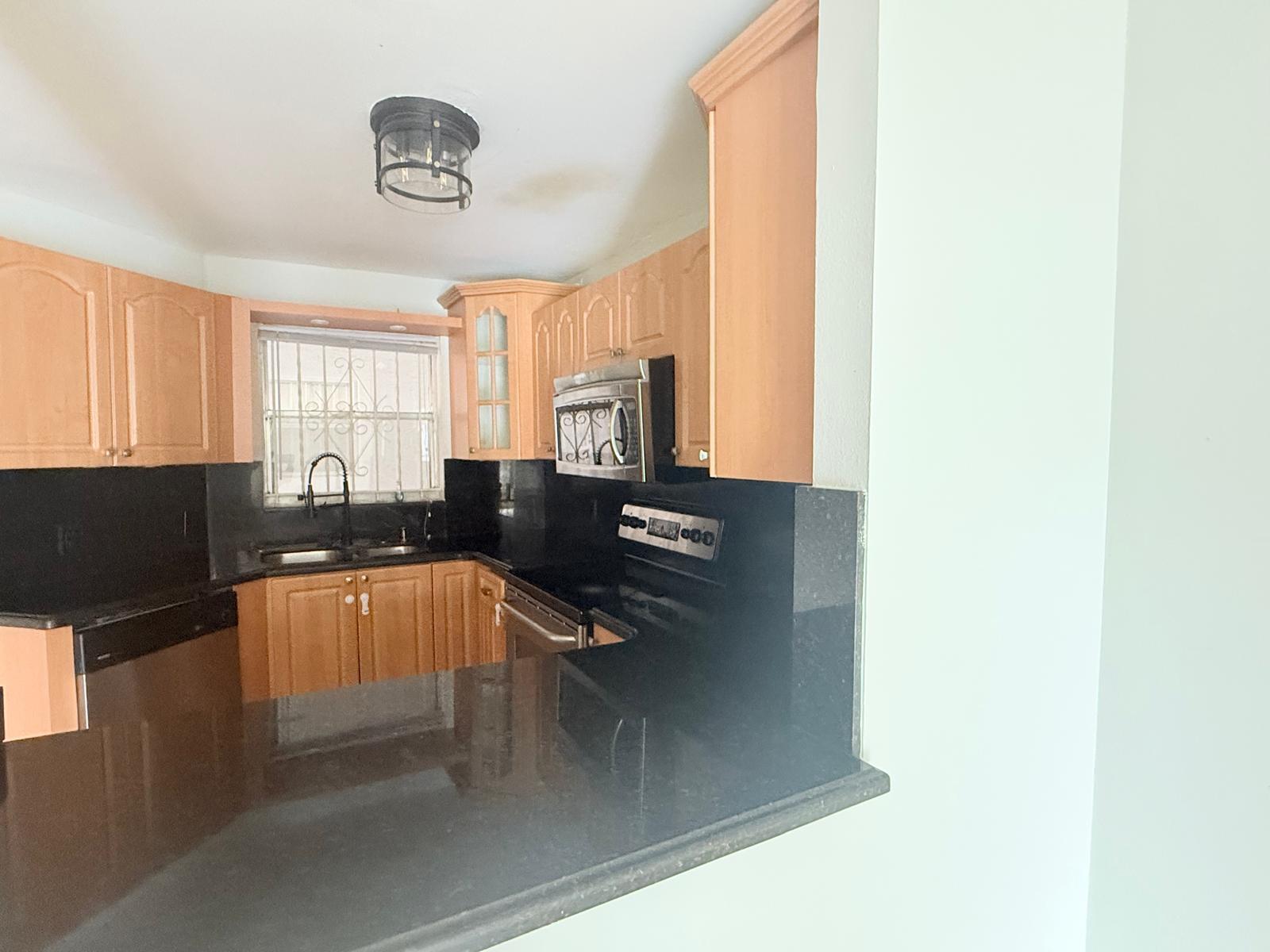 1750 West 46th Street, Unit 222 Hialeah, FL 33012 - Photo 7 of 42 6