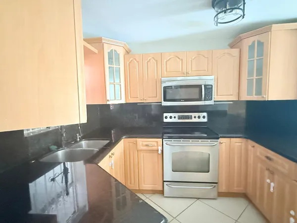 $270,000 | 1750 West 46th Street, Unit 222, Hialeah, FL 33012