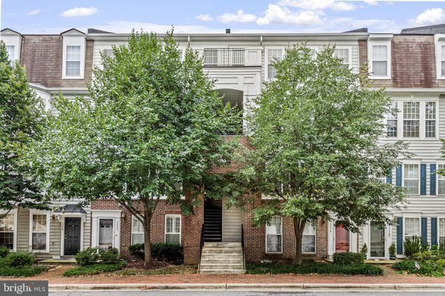$540,000 | 5054 Donovan Drive, Unit 103, Alexandria, VA 22304