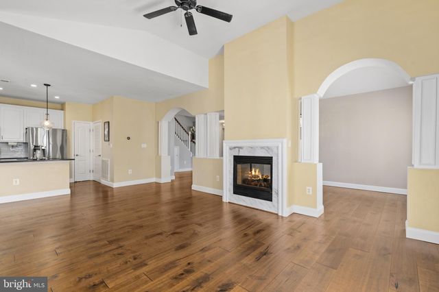 $540,000 | 5054 Donovan Drive, Unit 103, Alexandria, VA 22304