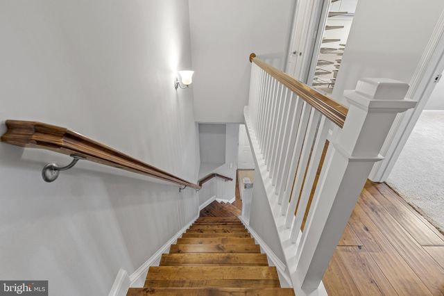 $540,000 | 5054 Donovan Drive, Unit 103, Alexandria, VA 22304