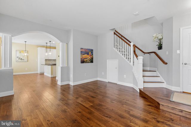 $540,000 | 5054 Donovan Drive, Unit 103, Alexandria, VA 22304