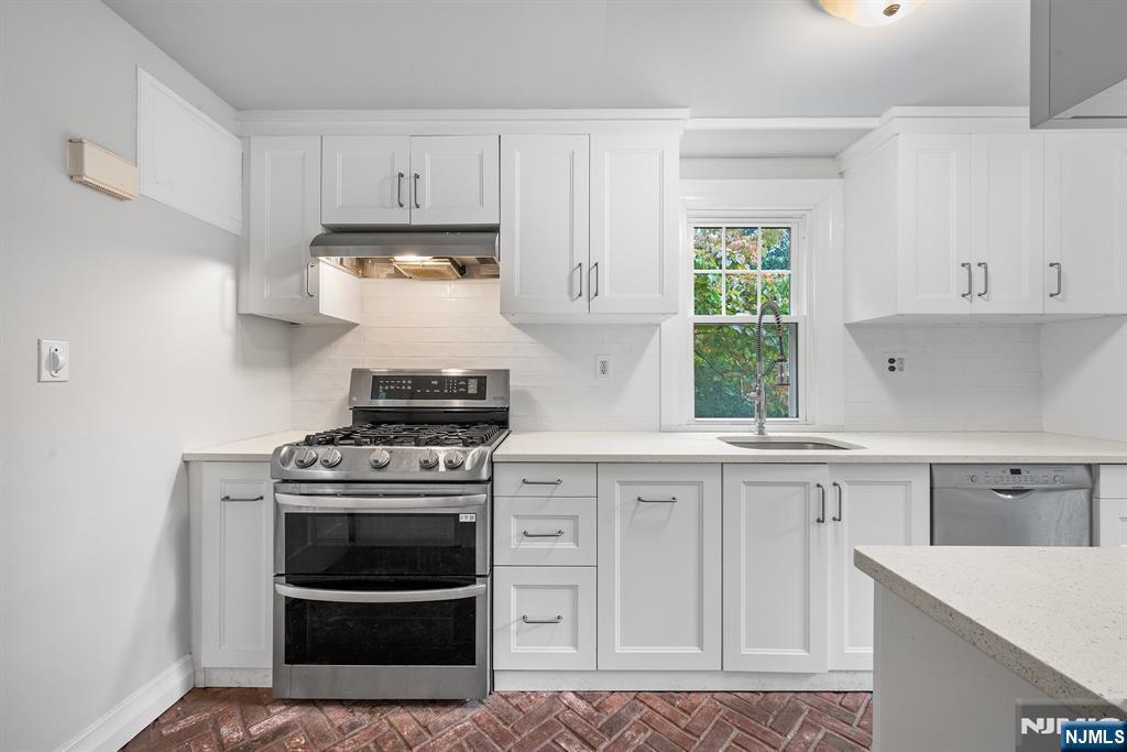 1187 Sussex Road Teaneck, NJ 07666 - Photo 12 of 36 Gallery Image 12