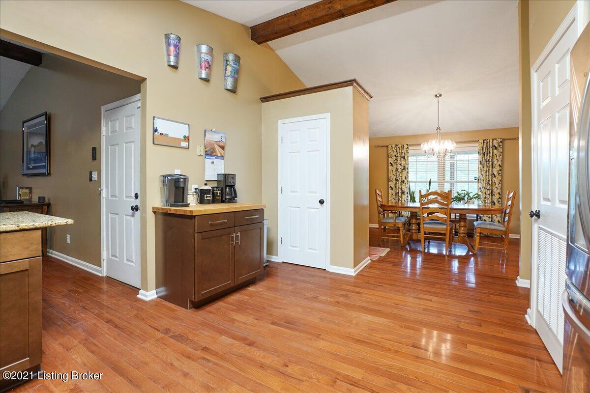 400 Dennis Road Lebanon Junction, KY 40150 - Photo 10 of 40 09-400-9